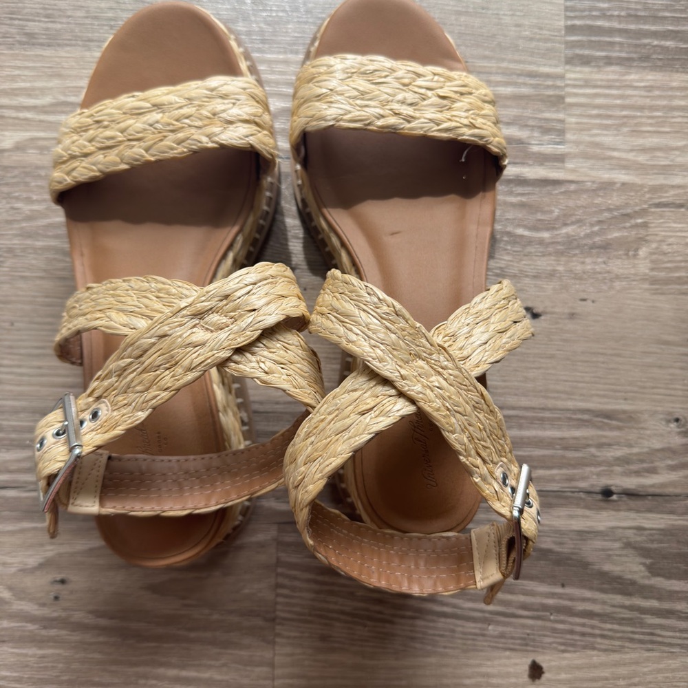 Universal Thread Tan Braided Sandals